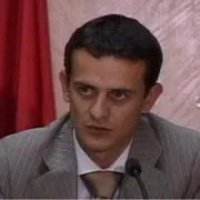 Dispoziţia lui Videanu privind mărirea tarifelor de salubrizare, contestată de prefectul Capitalei