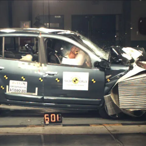  EuroNCAP a înăsprit testele de siguranţă. Nici maşinile nemţeşti nu mai obţin uşor 5 stele