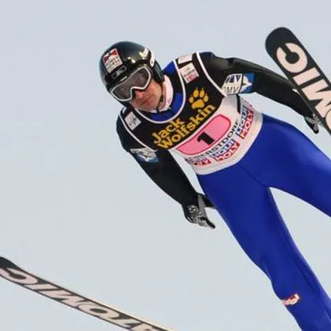 Ski - Loitzl s-a impus şi în etapa de la Innsbruck a Turneului celor Patru Trambuline 