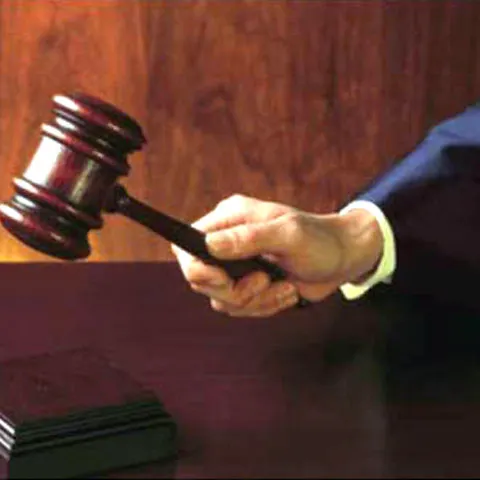 CSM a cerut o situaţie cu magistraţii care cumulează pensia cu salariul de la stat