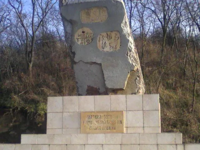 Monument uitat de lume