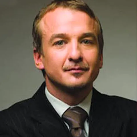 Purtătorul de cuvânt de la Ministerul Sănătăţii a fost consultant de imagine al companiei Louis Vuitton 