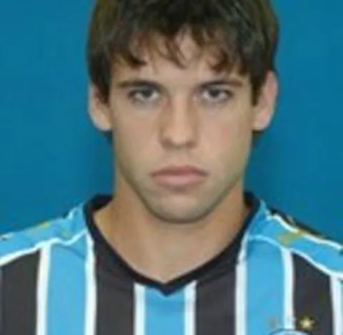 Italia - AC Milan l-a transferat pe fundaşul brazilian Felipe Mattioni pentru 6 milioane de euro 