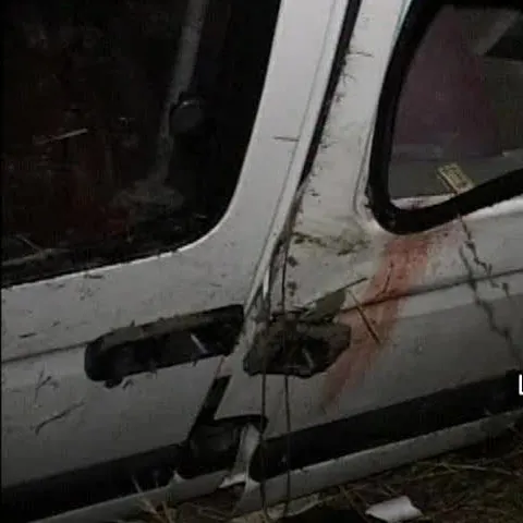 O profesoară a murit şi 5 dascăli au fost răniţi după ce maşina a derapat 