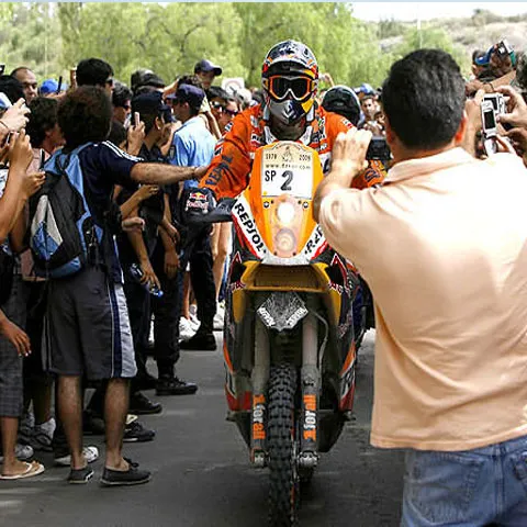 Raliul Dakar: Giniel de Villiers a câştigat la auto, Marc Coma s-a impus la moto