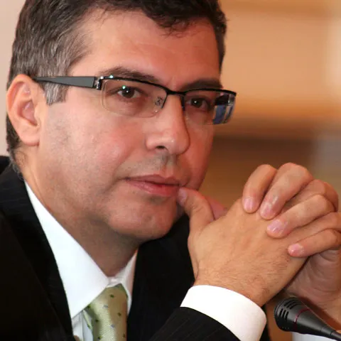 Ionuţ Popescu va fi consilier pe probleme economice al premierului Boc