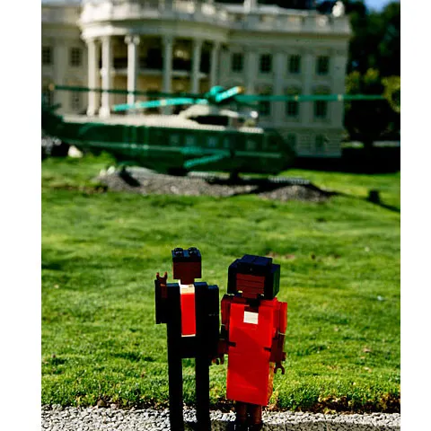 Americanii îl lansează pe mini-Obama, la Legoland - GALERIE FOTO
