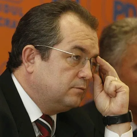 Hotărâre de guvern. Boc şi-a organizat alegerile de la Cluj 
