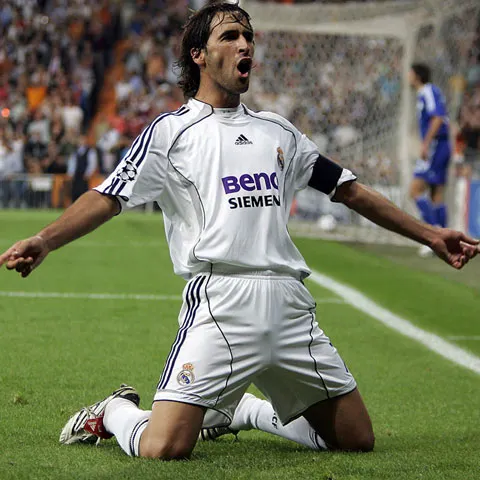 Raul a ajuns la 306 goluri înscrise pentru Real Madrid  