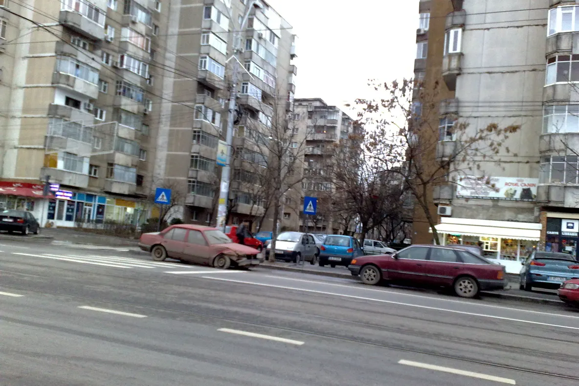 Rablă pe trecerea de pietoni