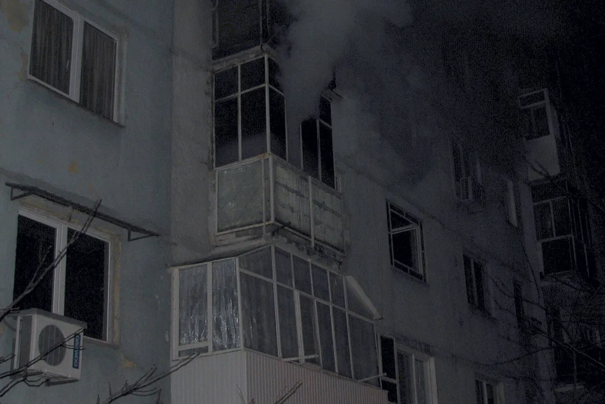 Incendiu într-un apartament din Bucureşti