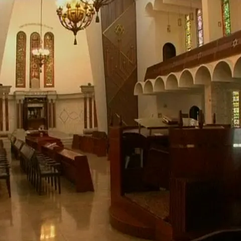 15 agresori necunoscuţi au atacat o sinagogă din Caracas 