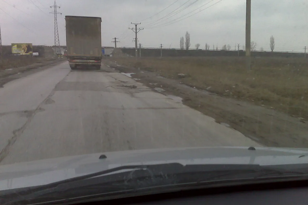 Ploiești-Târgoviște, 40 de km de gropi