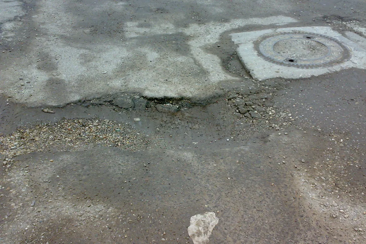 Strada Azurului din sectorul 6 