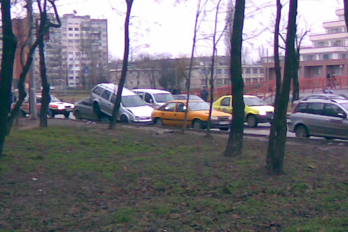 Accident pe o stradă din Iaşi