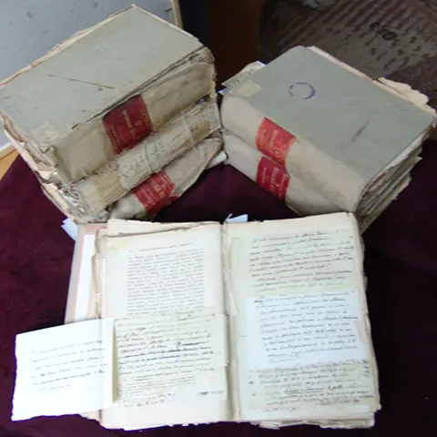 Toate manuscrisele istorice din România vor fi inventariate şi catalogate