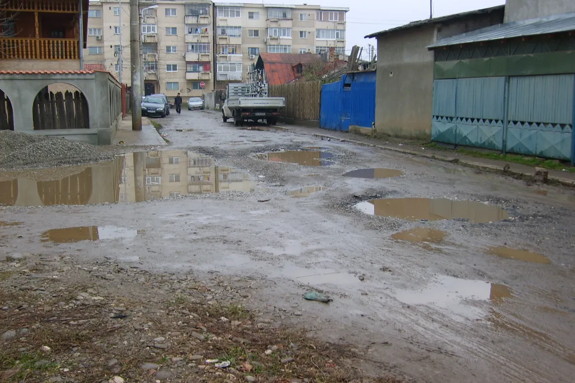 Strada Lunca Prutului, cartierul 9 mai din Ploieşti