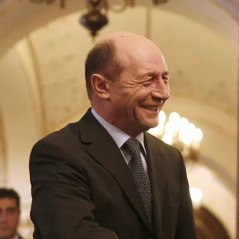 Traian Băsescu: Statul trebuie să se protejeze de mogulii din presă care îl discreditează 