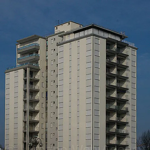 Apartamentele de trei camere au ajuns la preţul celor de două camere