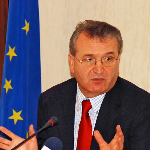 Vasile Puşcaş: Trebuie să fim corecţi şi să recunoaştem că cetăţenii României au dat cea mai teribilă sancţiune justiţiei