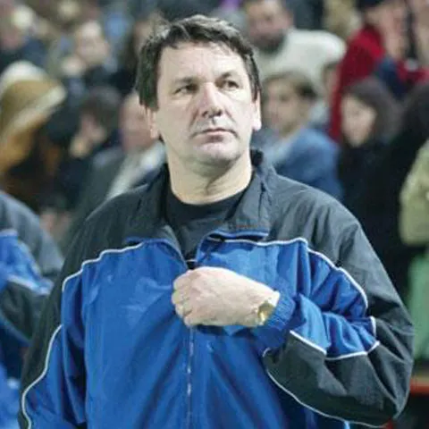 Handbal: Radu Voina a condus primul antrenament al echipei Oltchim Rm. Vâlcea