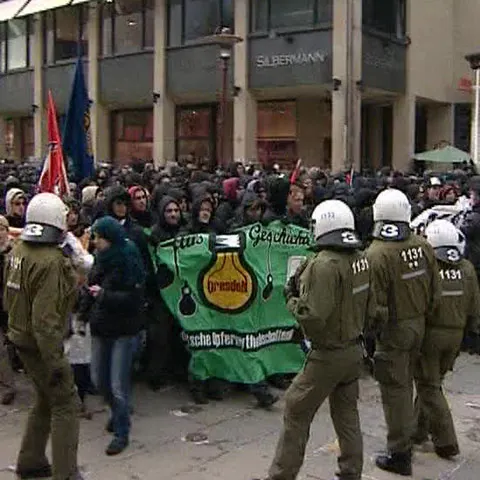 Mii de neonazişti au protestat, la 64 de ani de la bombardarea oraşului Dresda