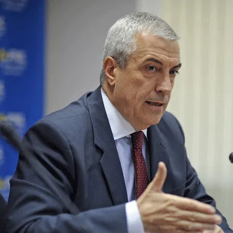 Tăriceanu: Boc e paralel cu problemele românilor şi e un politician provincial