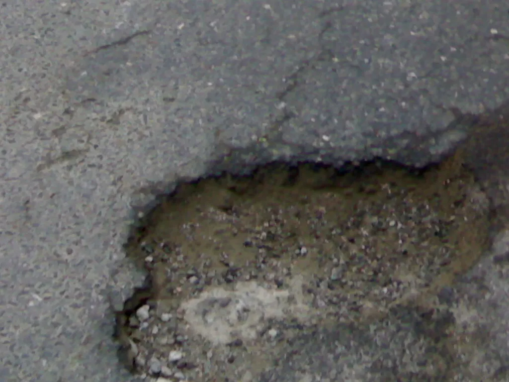 DN21 Slobozia-Brăila, drum plin de gropi