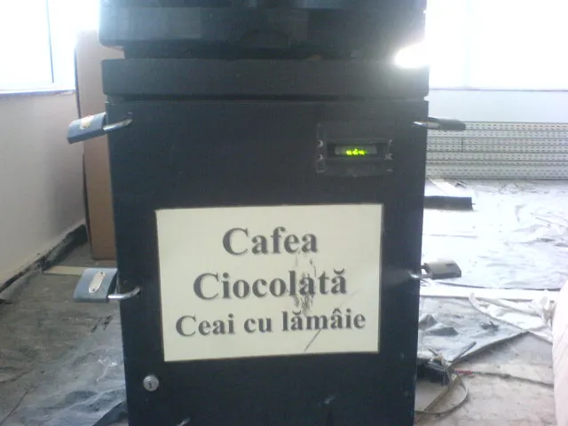 4 lacăte pentru singuranța unui aparat de cafea