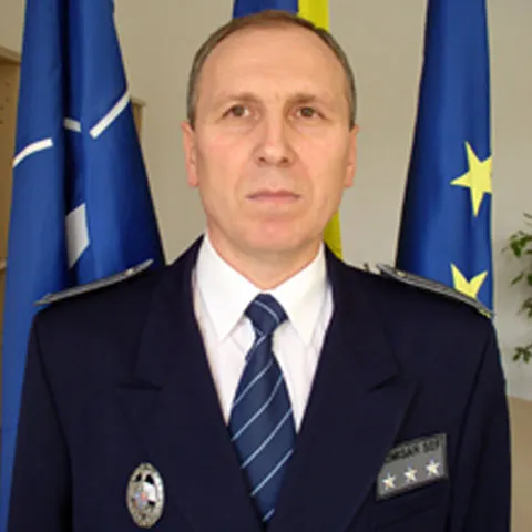 Şeful IPJ Braşov, Constantin Arişanu, susţine că a solicitat trecerea în rezervă "din motive de onoare"