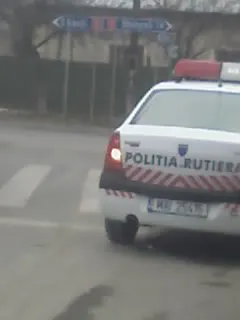 Poliţia din Ioneşti, la o cafea pe trecere de pietoni