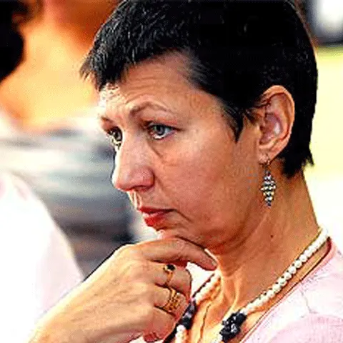 Corina Dragotescu: Băsescu, firul roşu