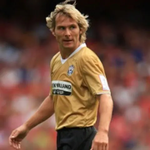 Nedved şi-a anunţat retragerea din activitate 