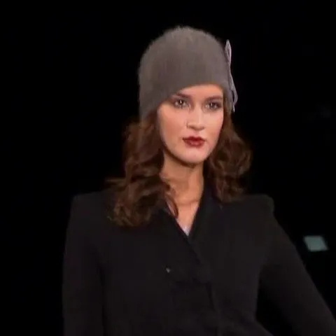 Giorgio Armani şi-a prezentat colecţia de iarnă la Milano 