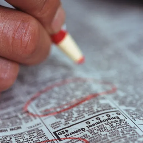 Problema şomajului este departe de a fi rezolvată, potrivit specialiştilor