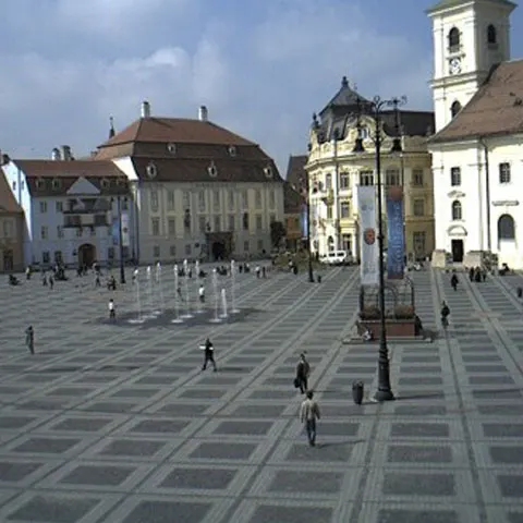 O femeie din Sibiu a murit, după ce un ornament al unei clădiri s-a prăbuşit peste ea