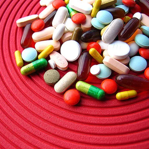 Un cetăţean străin a introdus în România 300 de kg de medicamente ilegale