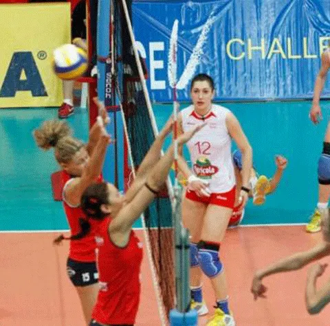 Volei - Unic Piatra Neamţ a renunţat la antrenor, iar finanţatorul vrea să se retragă de la echipă