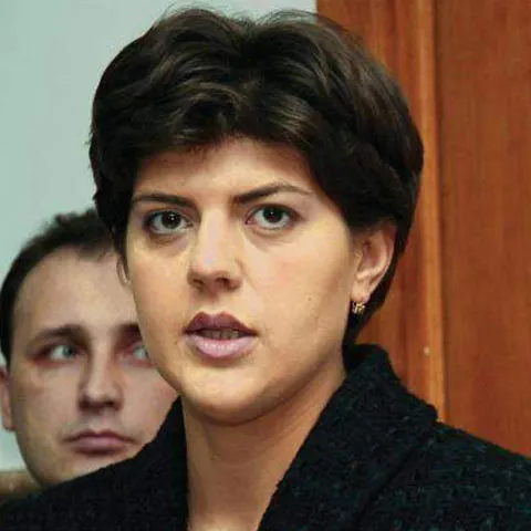 Procurorul General Laura Codruţa Kovesi salută votul deputaţilor pentru urmărirea penală a lui Adrian Năstase