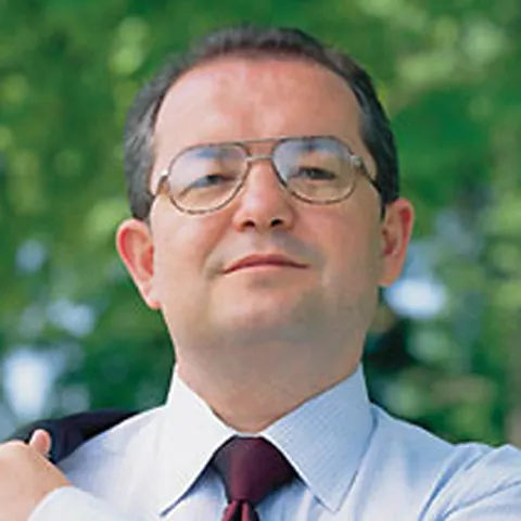 Ministerul de Finanţe neagă informaţia că ar acciza telefoanele mobile