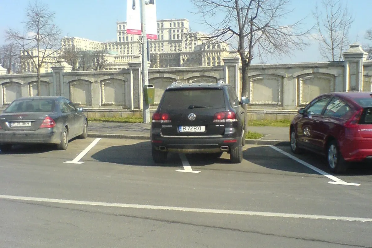 Parcare \"la ofertă\" în Bucureşti