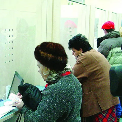 Taxe şi impozite mai mari pentru români, dacă FMI va acorda ţării noastre un împrumut