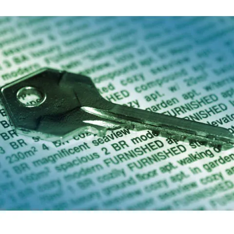 Băncile nu se vor grăbi să scoată proprietăţi la licitaţie, potrivit specialiştilor în imobiliare