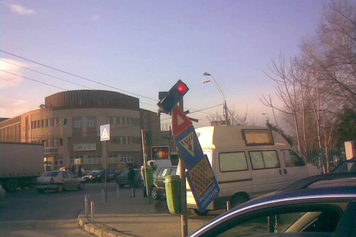 Semne de circulaţie date uitării