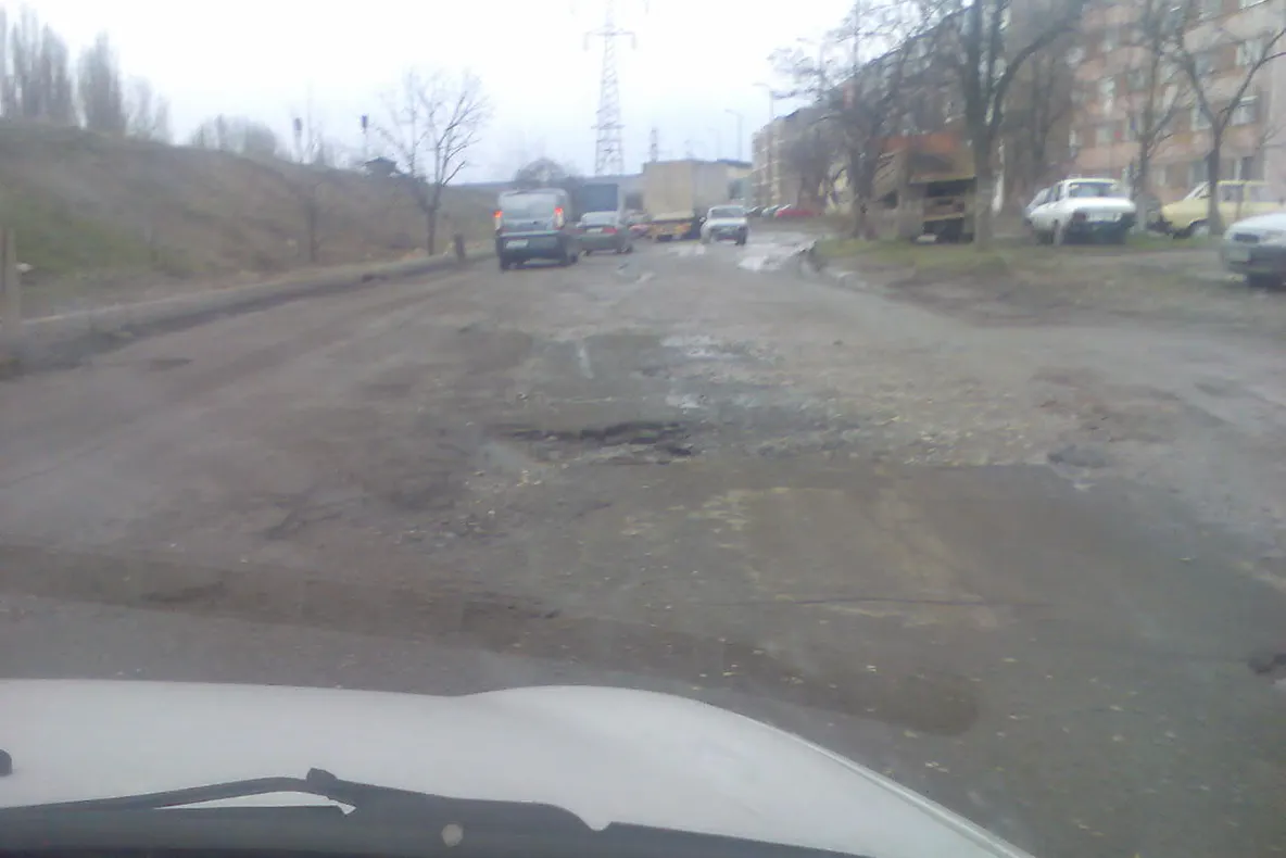 Centura Oradei e plină de gropi