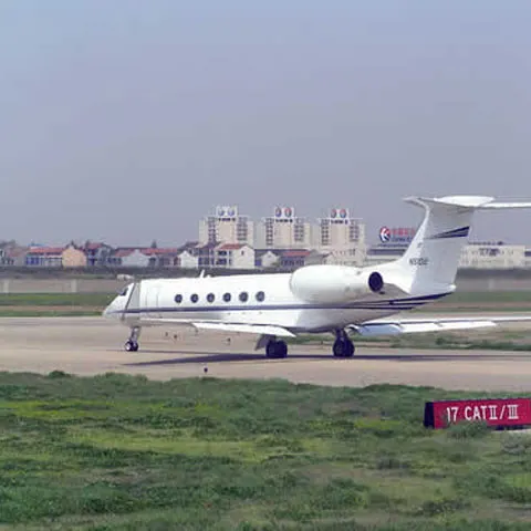 Un avion cu peste 200 de pasageri la bord a aterizat de urgenţă pe aeroportul din Shanghai