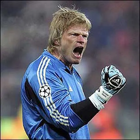 Germania - Schalke 04 l-a contactat pe Kahn pentru postul de manager al echipei