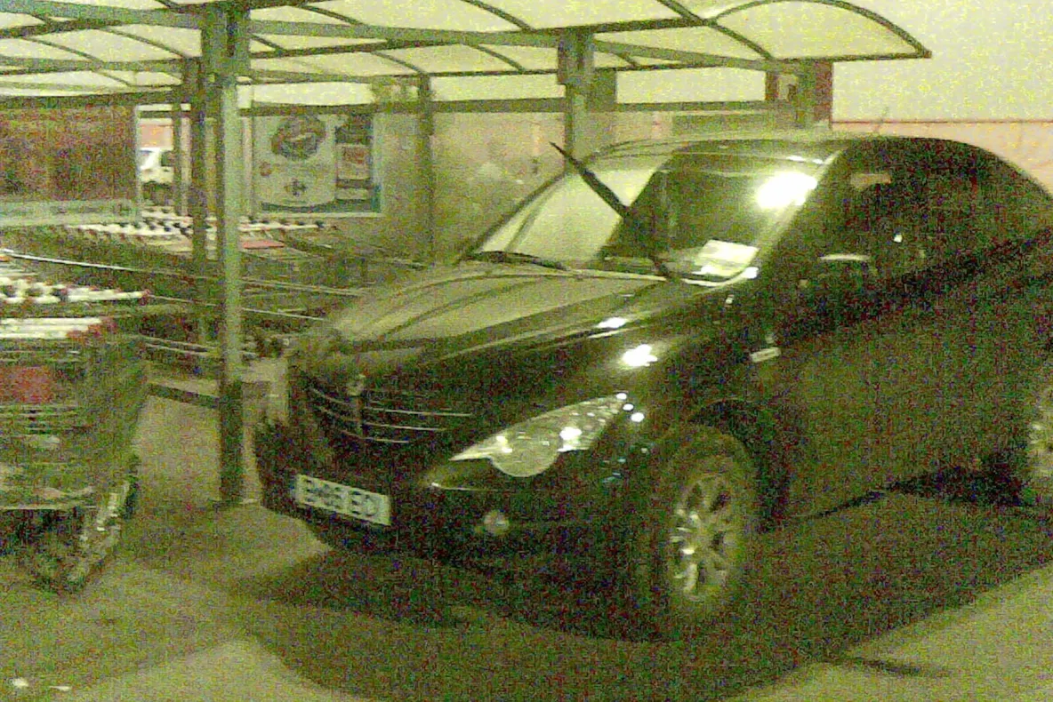 Parcarea la hypermarket