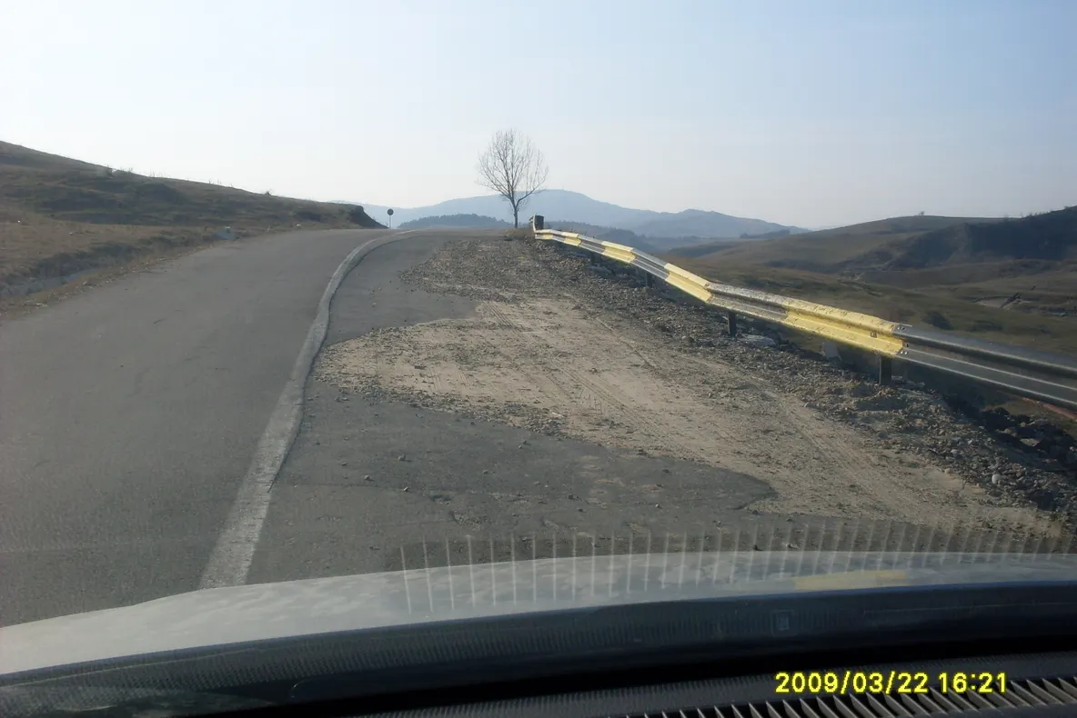 Vulcanii noroioşi, drum decopertat