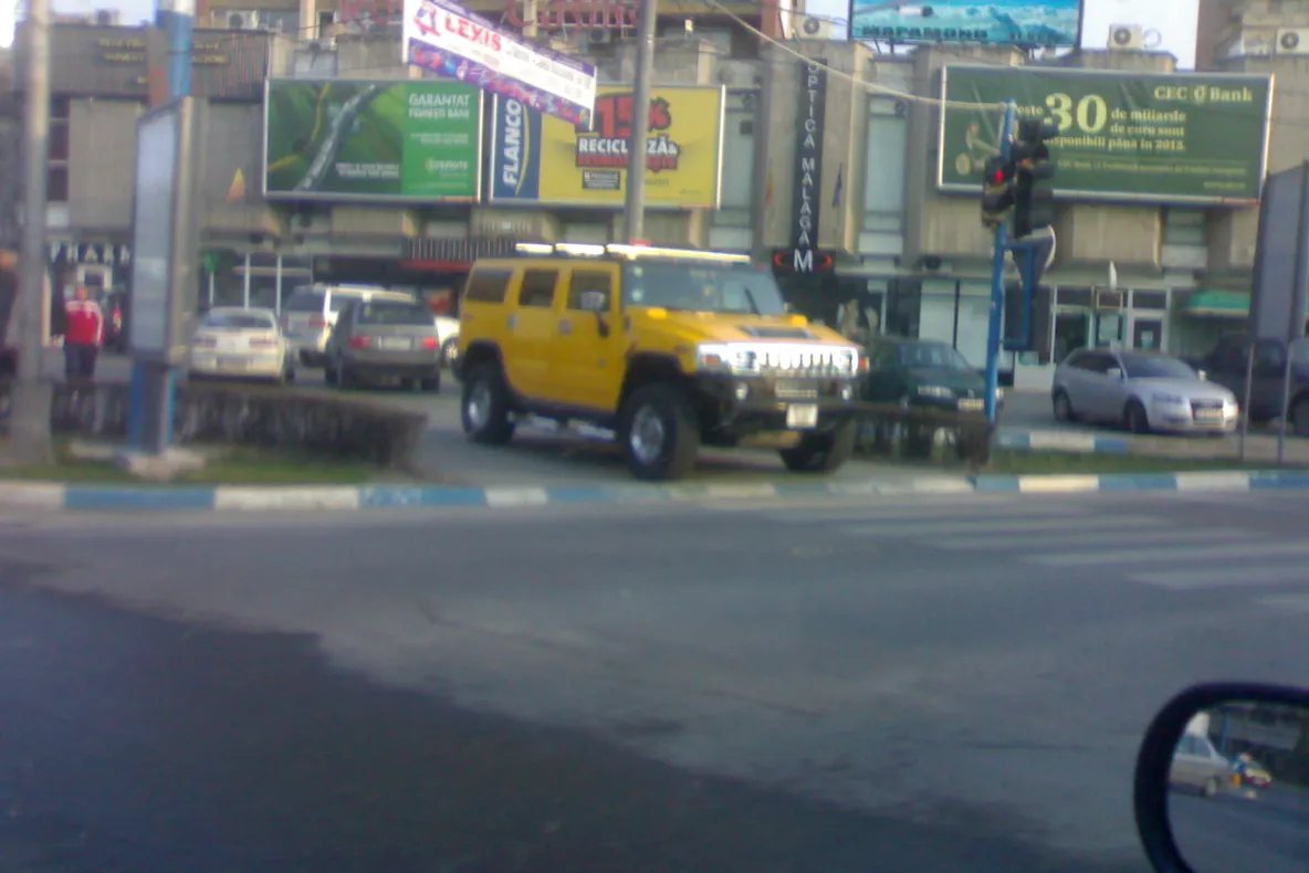 Craiova, parcarea pe trotuar